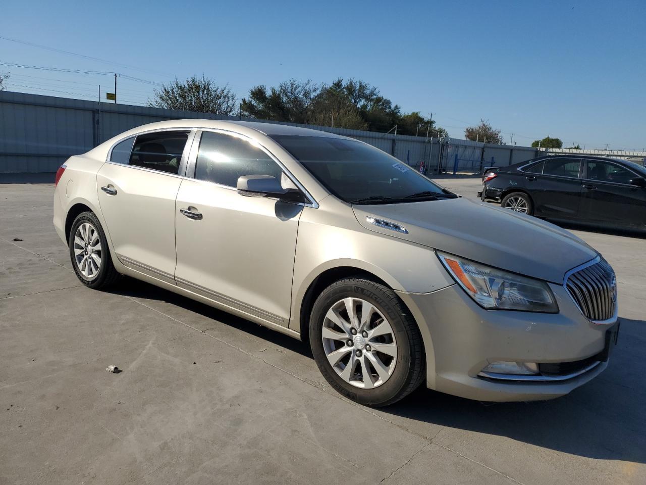 2014 Buick Lacrosse - Image 4