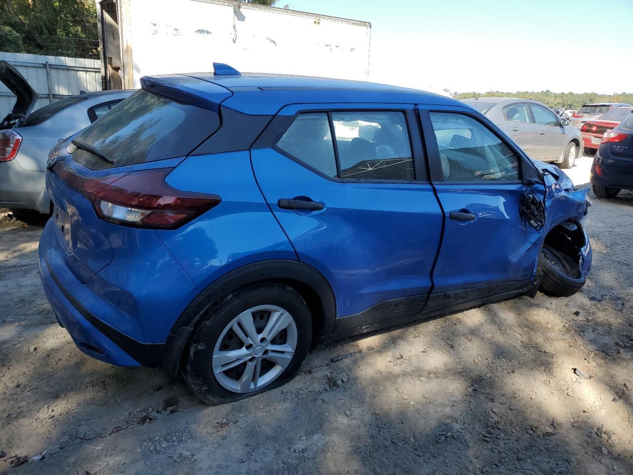 2023 Nissan Kicks S - Фото 3