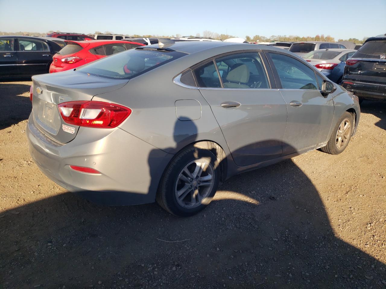 2017 Chevrolet Cruze Lt - Фото 3