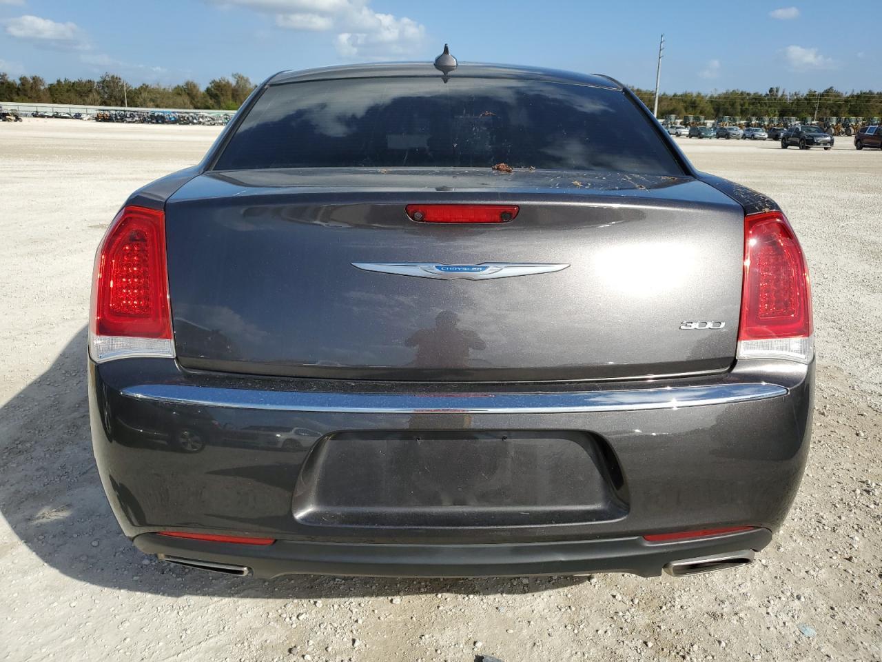 2023 Chrysler 300 Touring - Фото 6