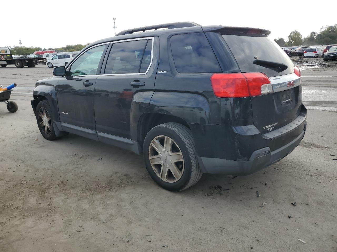 2011 GMC Terrain Sle - Image 2