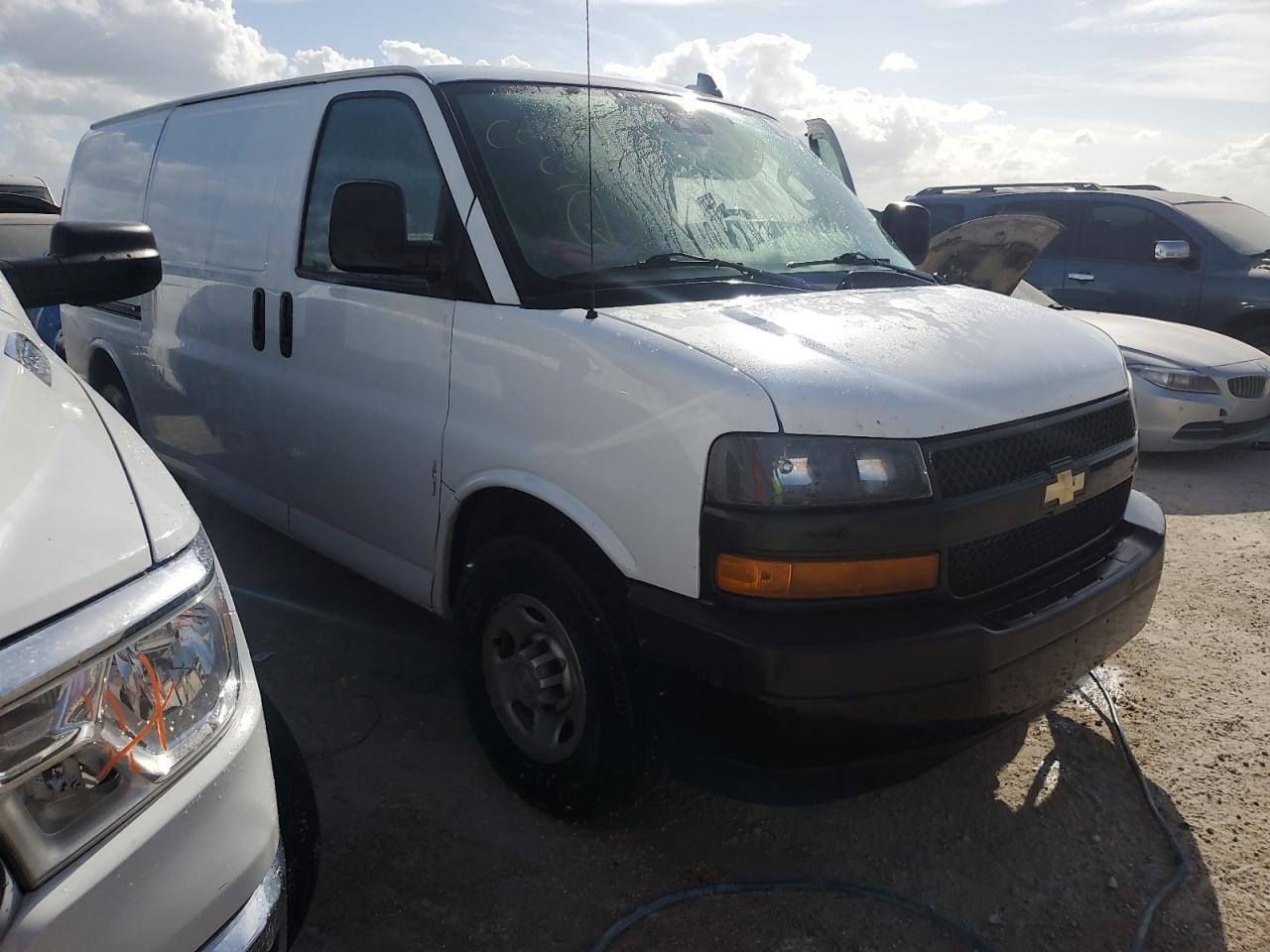 2019 Chevrolet Express G3500 - Image 4