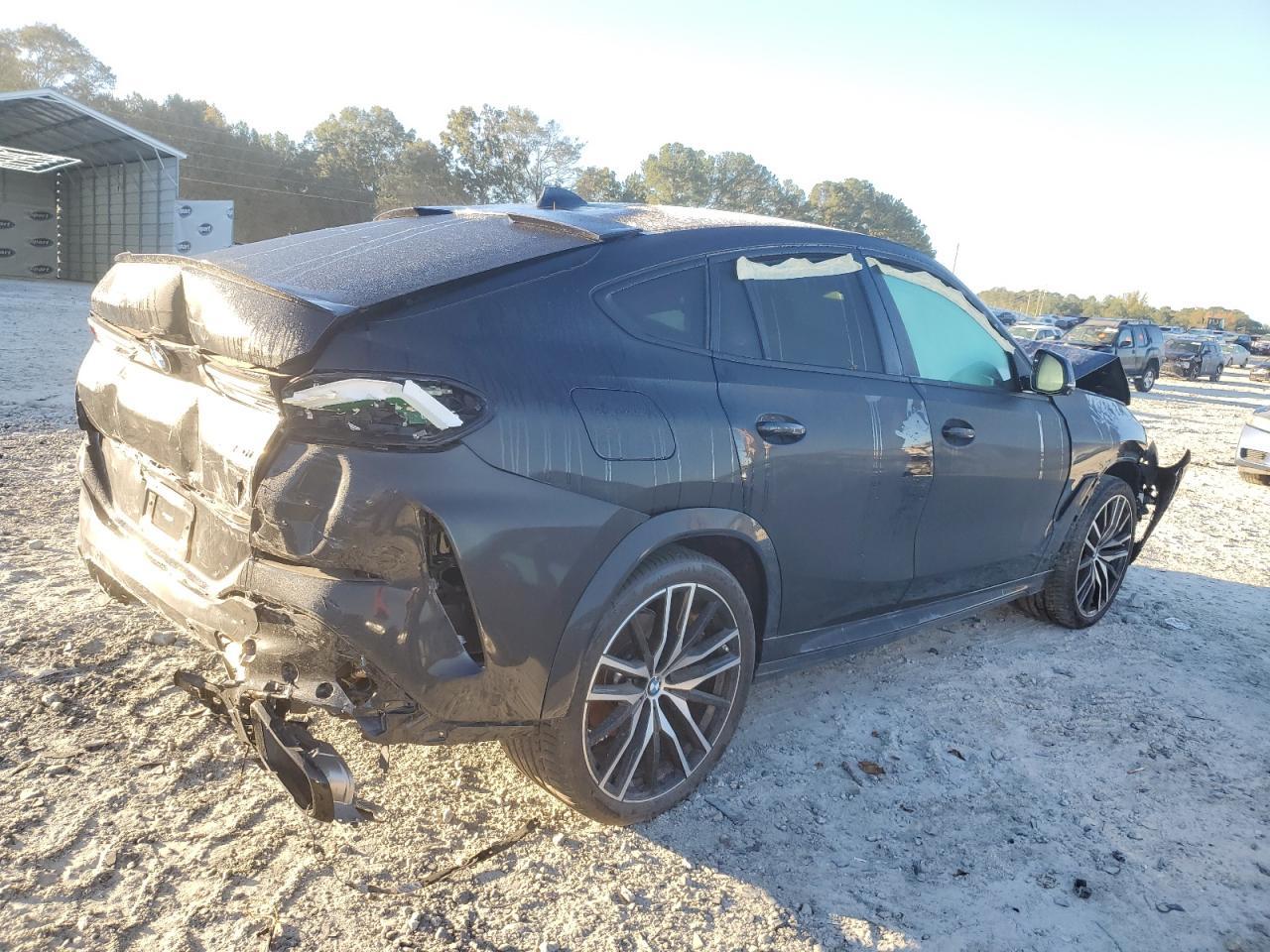2022 BMW X6 xDrive40I - Фото 3