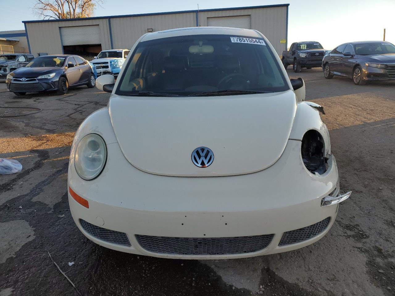 2006 Volkswagen New Beetle 2.5L Option Package 1 - Фото 5