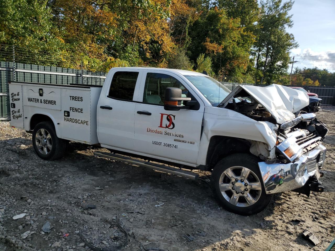 2015 Chevrolet Silverado K2500 Heavy Duty - Image 4