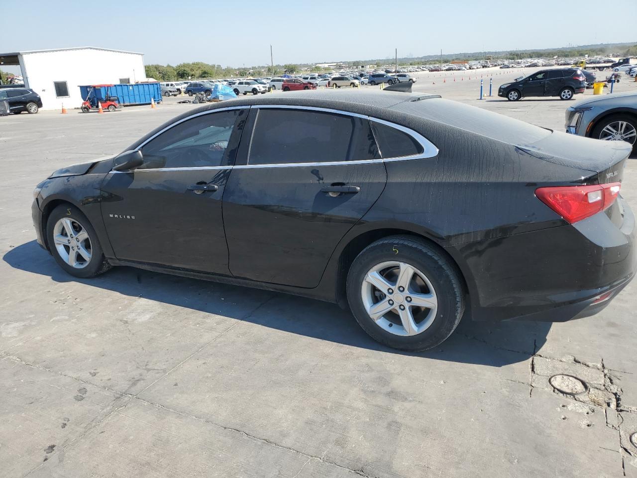 2019 Chevrolet Malibu Ls - Фото 2