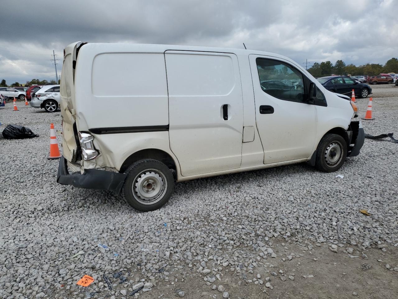 2017 Nissan Nv200 2.5S - Фото 3