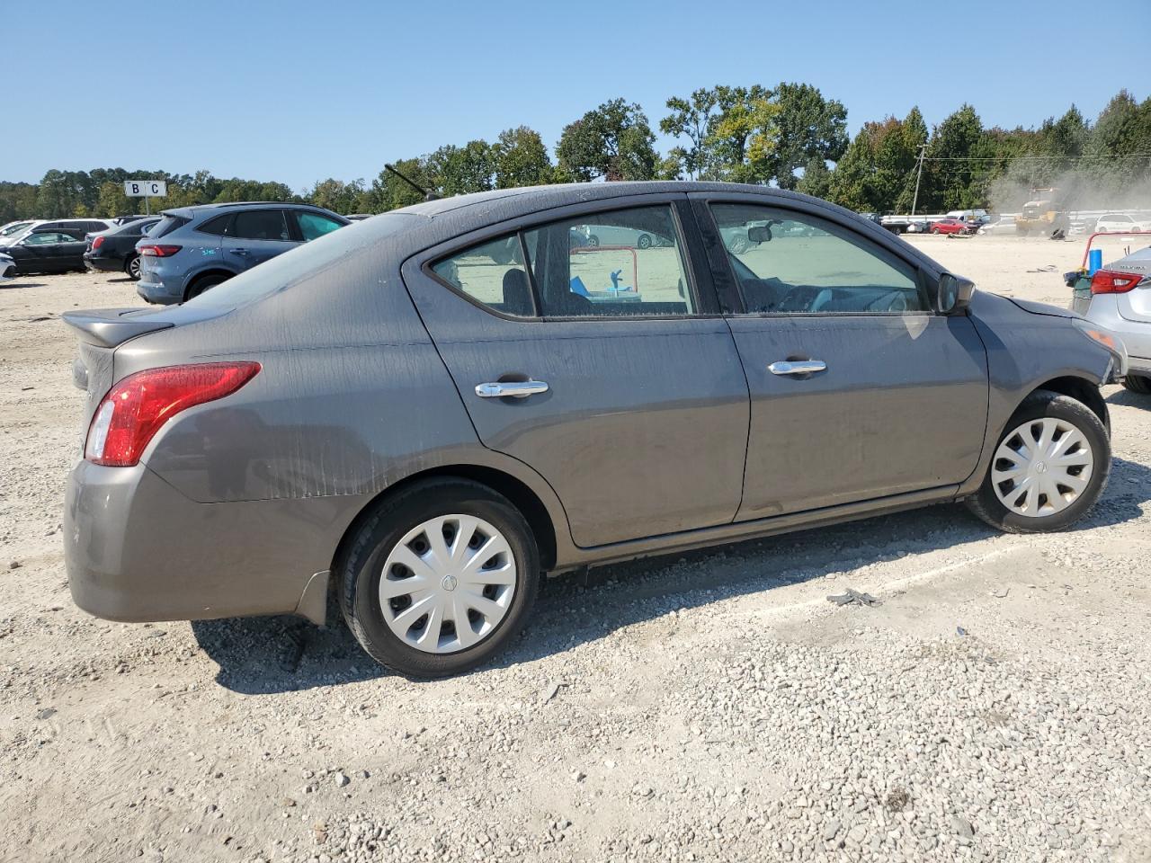 2016 Nissan Versa S - Image 3
