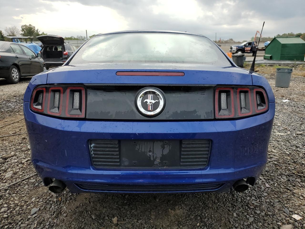 2013 Ford Mustang - Фото 6