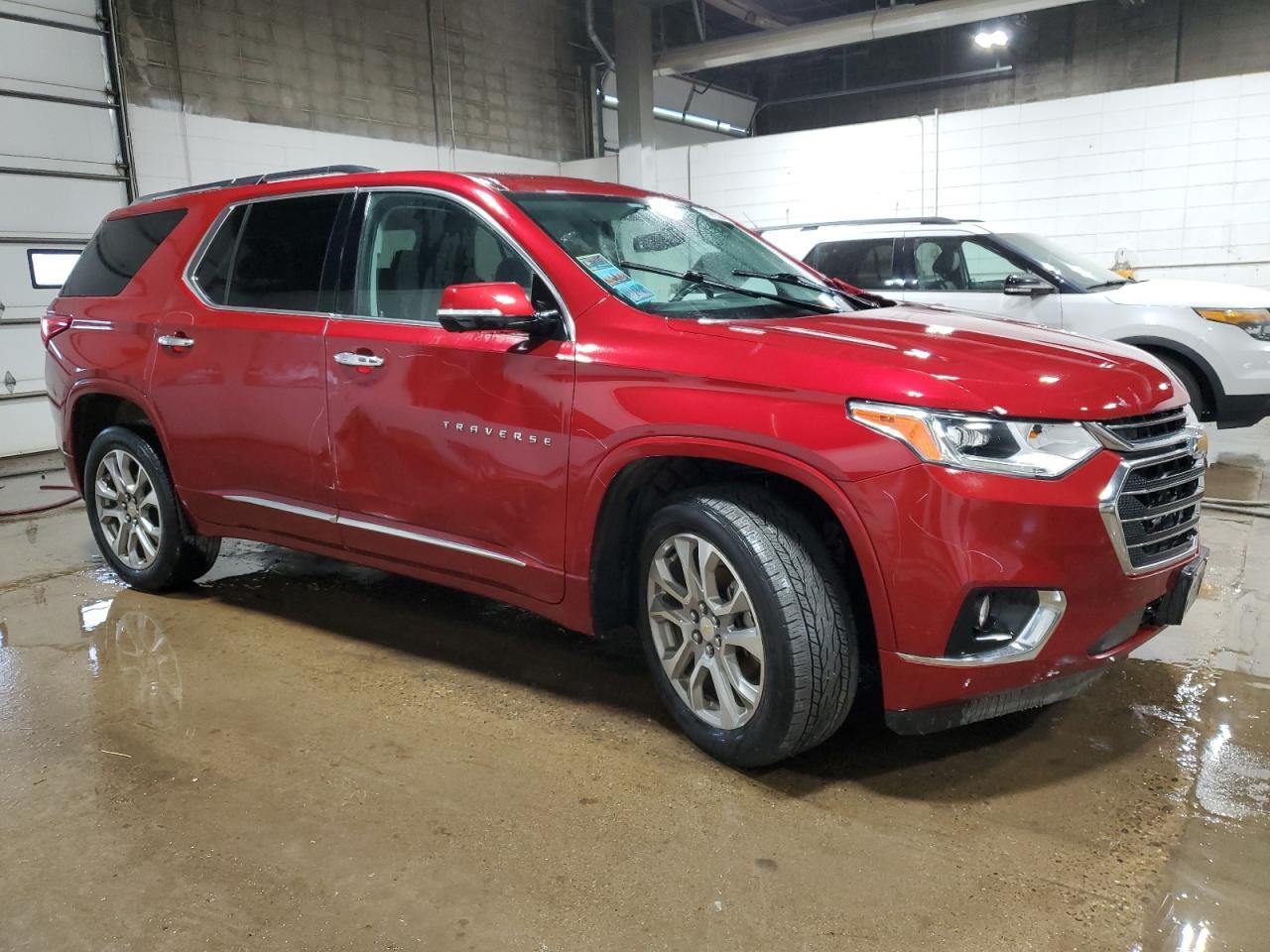 2020 Chevrolet Traverse Premier - Image 4