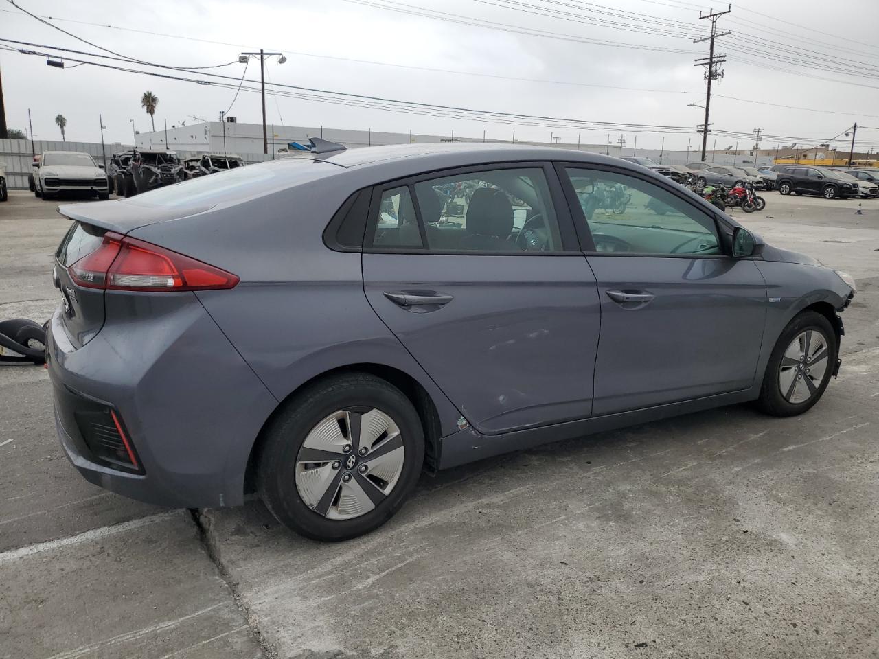 2019 Hyundai Ioniq Blue - Фото 3
