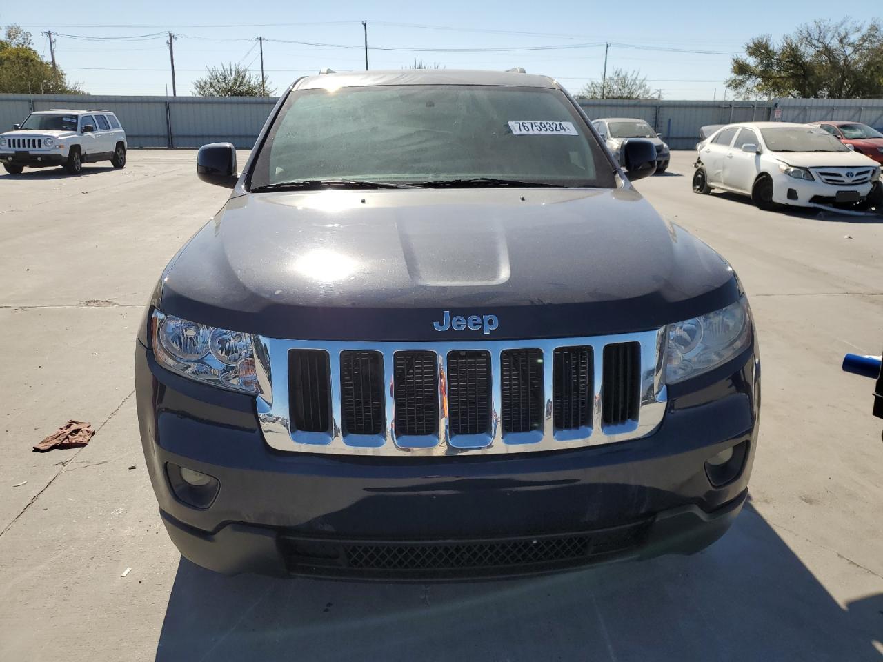 2012 Jeep Grand Cherokee Laredo - Image 5