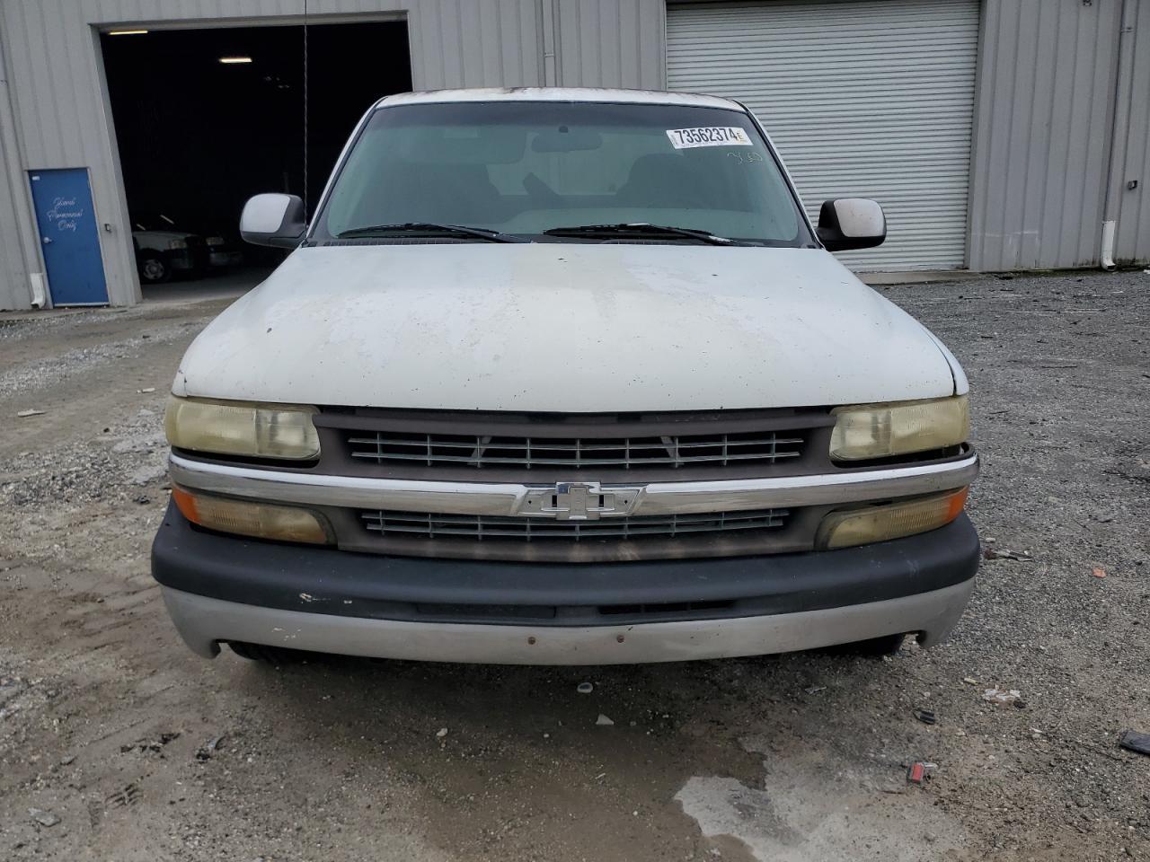 2000 Chevrolet Silverado C1500 - Image 5