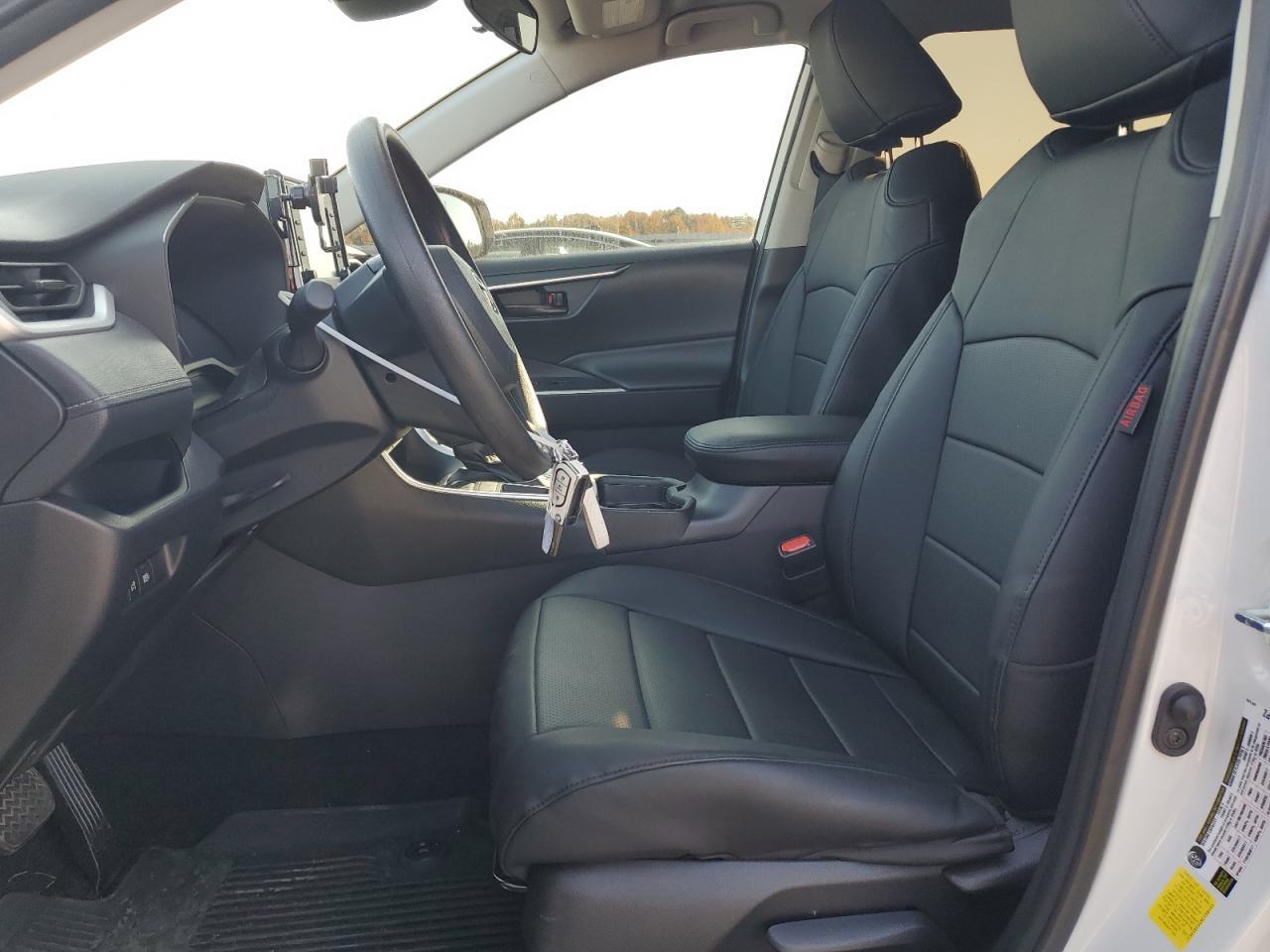 2021 Toyota Rav4 Le - Фото 7