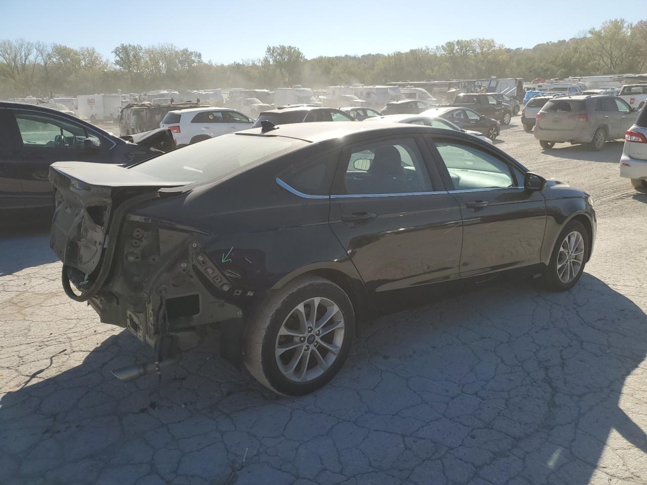2019 Ford Fusion Se - Фото 3