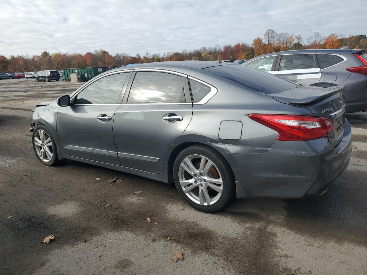 2016 Nissan Altima 3.5Sl - Image 2