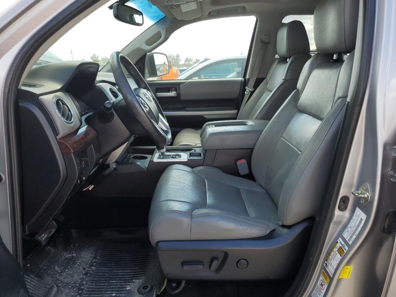 2015 Toyota Tundra Crewmax Limited - Image 7