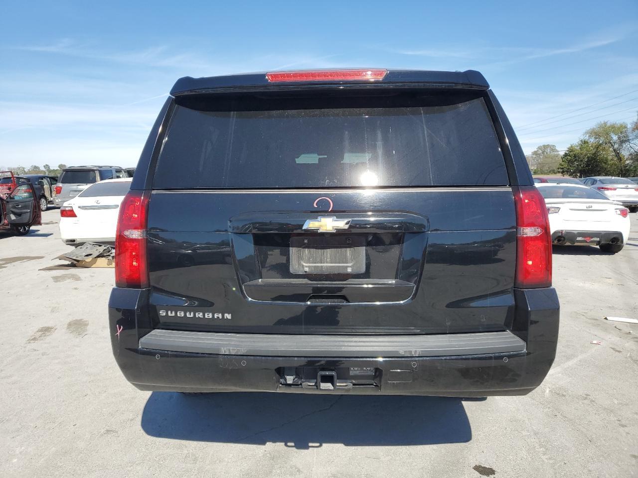 2018 Chevrolet Suburban K1500 Lt - Фото 6