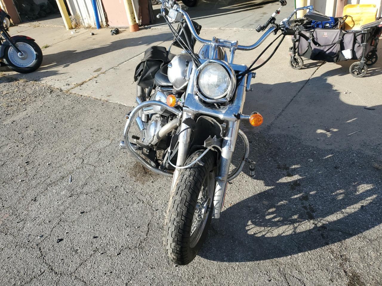 2002 Suzuki Vl800 - Фото 2