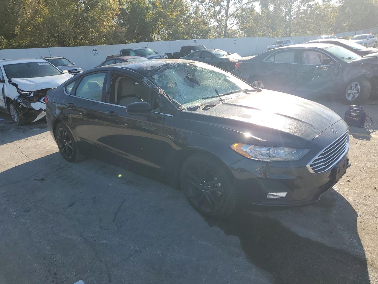 2019 Ford Fusion Se - Image 4