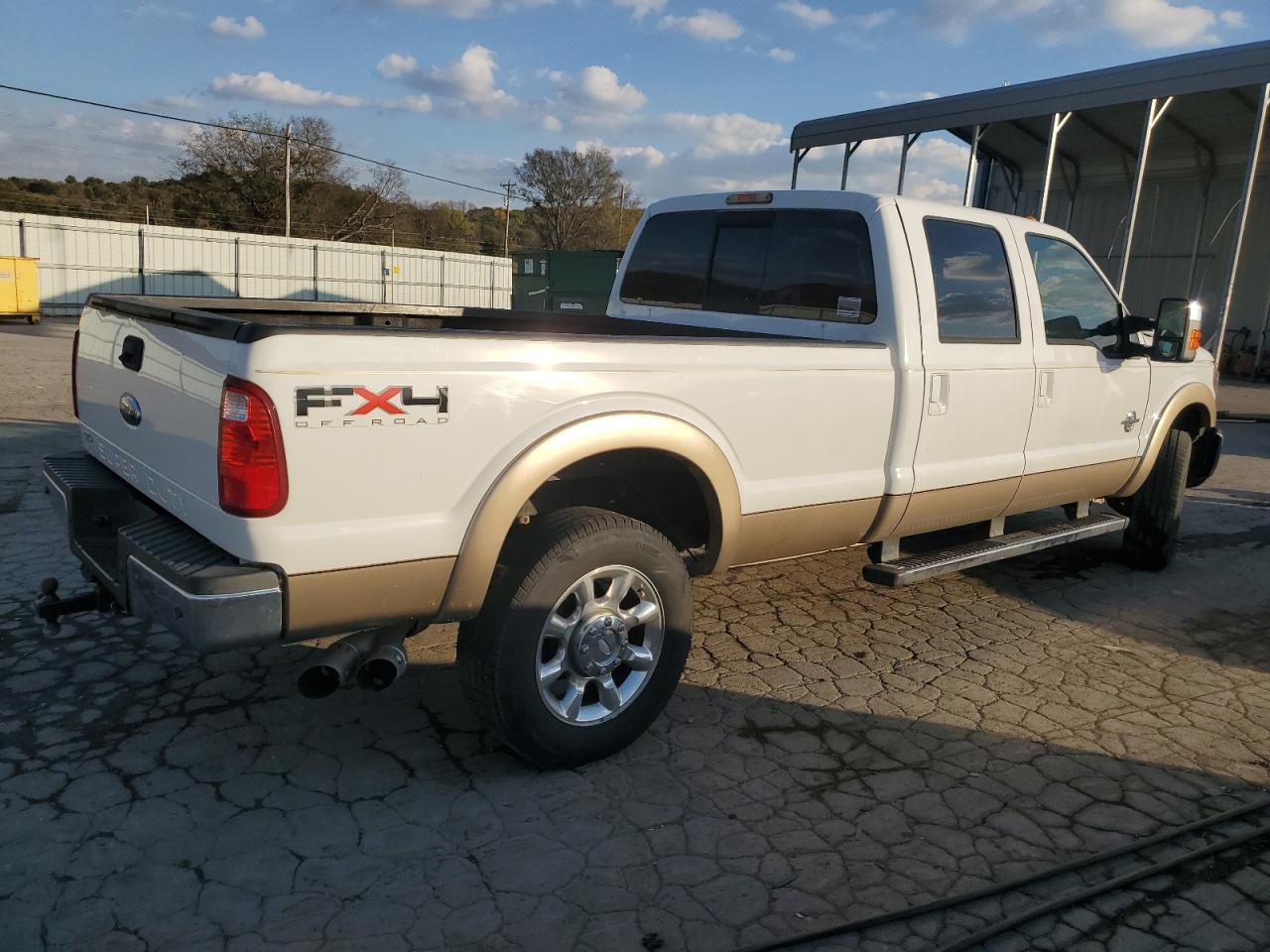 2011 Ford F350 Super Duty - Фото 3