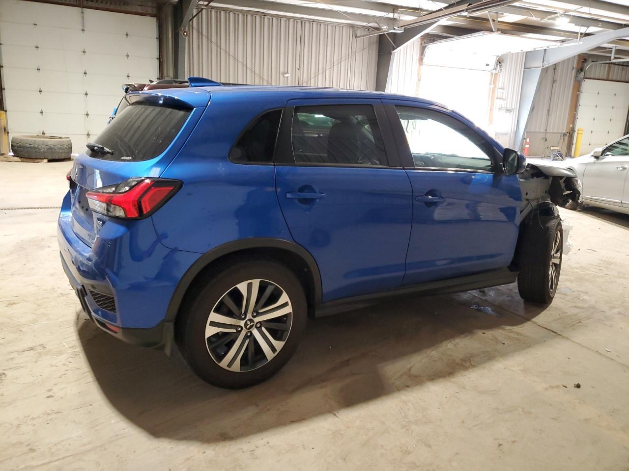 2021 Mitsubishi Outlander Sport Es - Фото 3
