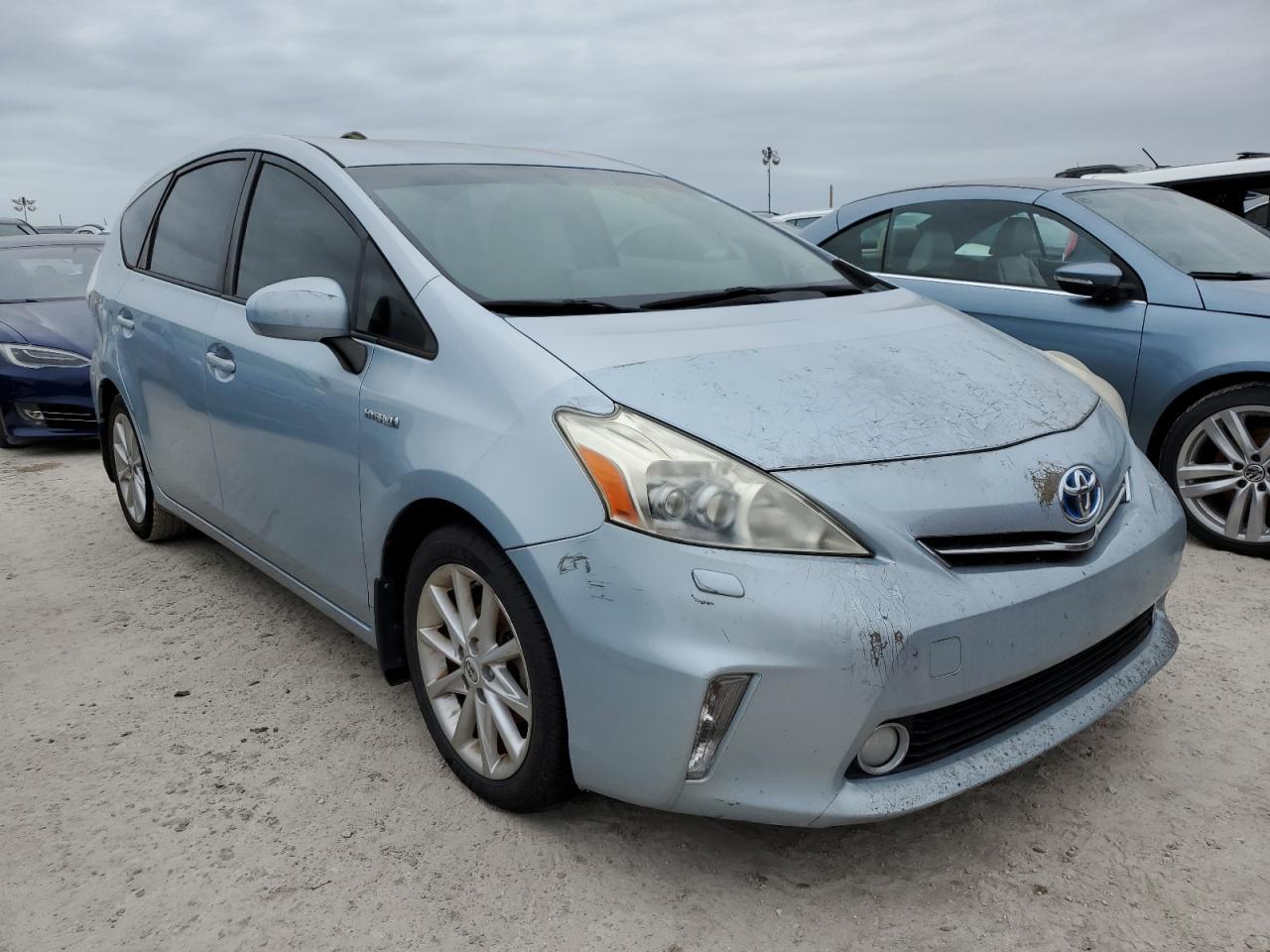 2012 Toyota Prius V - Фото 4