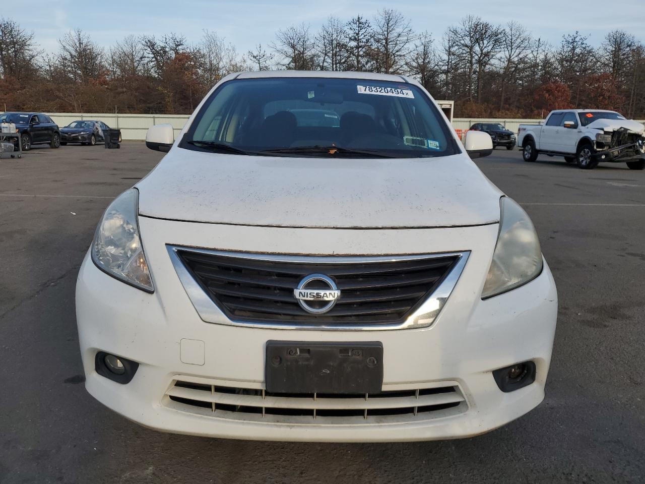 2014 Nissan Versa S - Фото 5