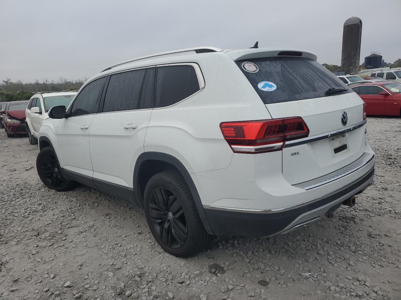 2018 Volkswagen Atlas Sel Premium - Фото 2