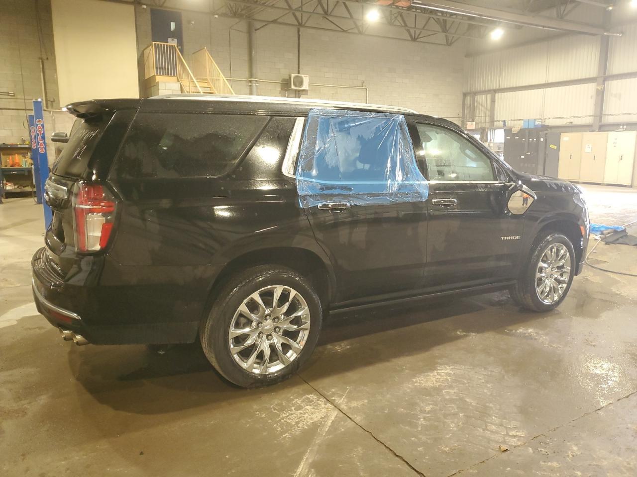 2022 Chevrolet Tahoe K1500 Premier - Фото 3