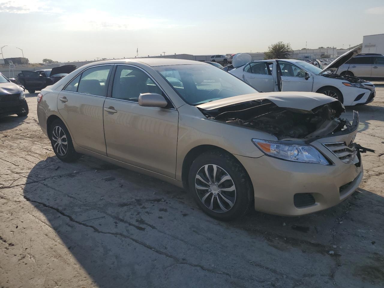2011 Toyota Camry Base - Фото 4