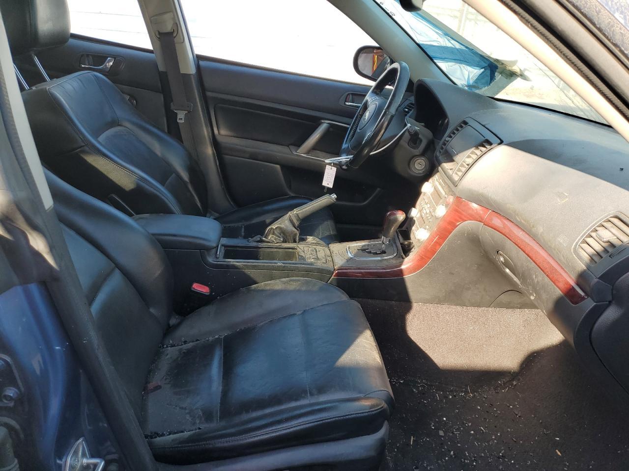 2009 Subaru Outback 2.5I Limited - Image 7