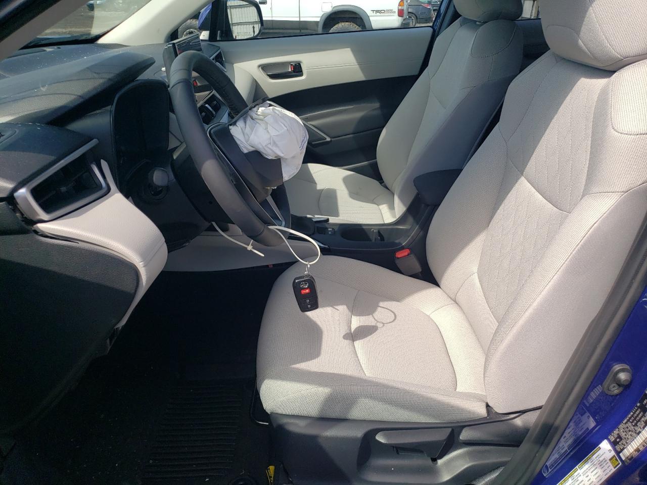 2024 Toyota Corolla Cross Le - Фото 7