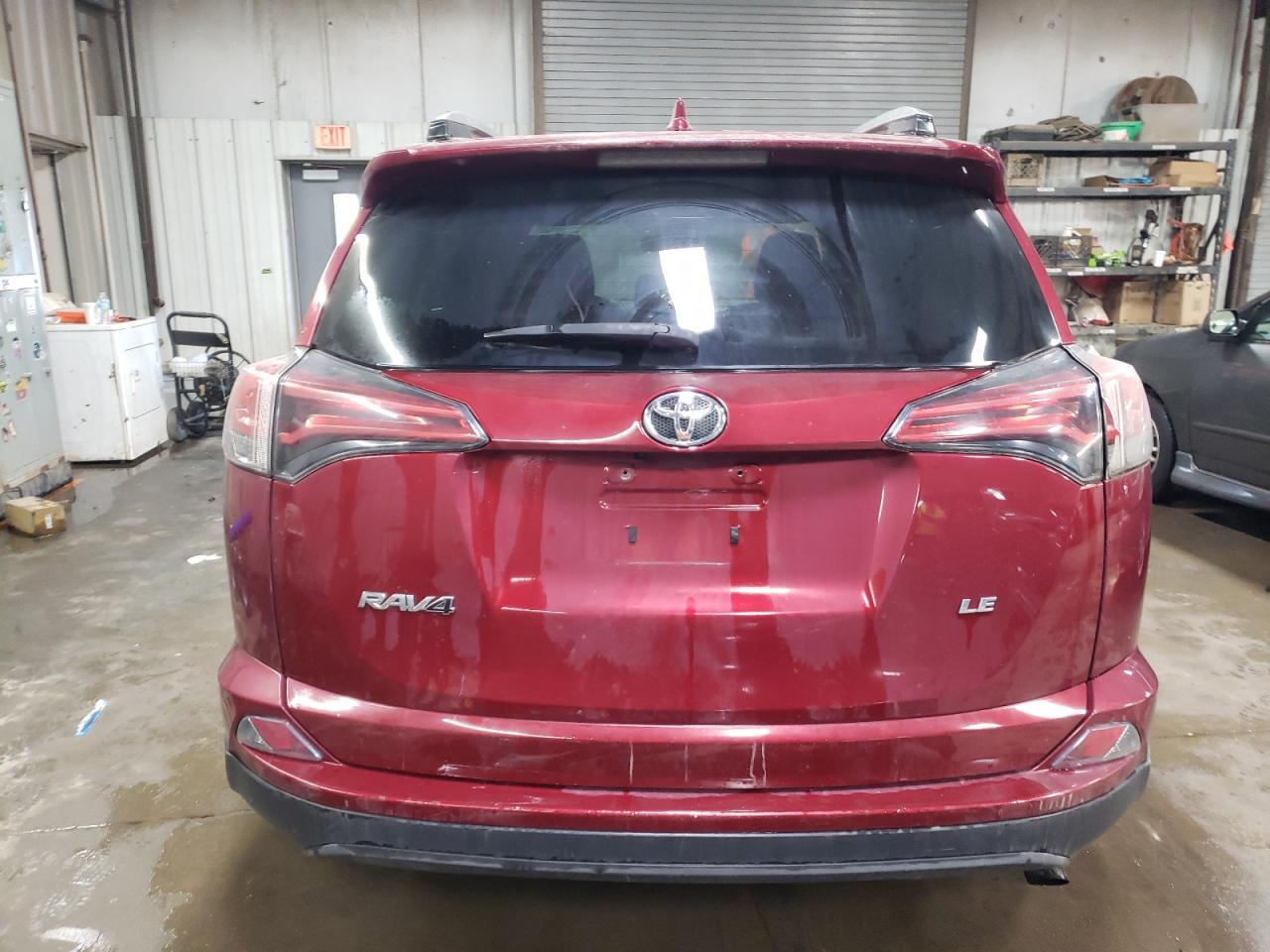 2018 Toyota Rav4 Le - Image 6