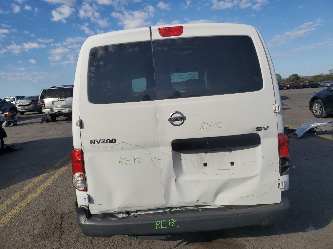 2015 Nissan Nv200 2.5S - Фото 6