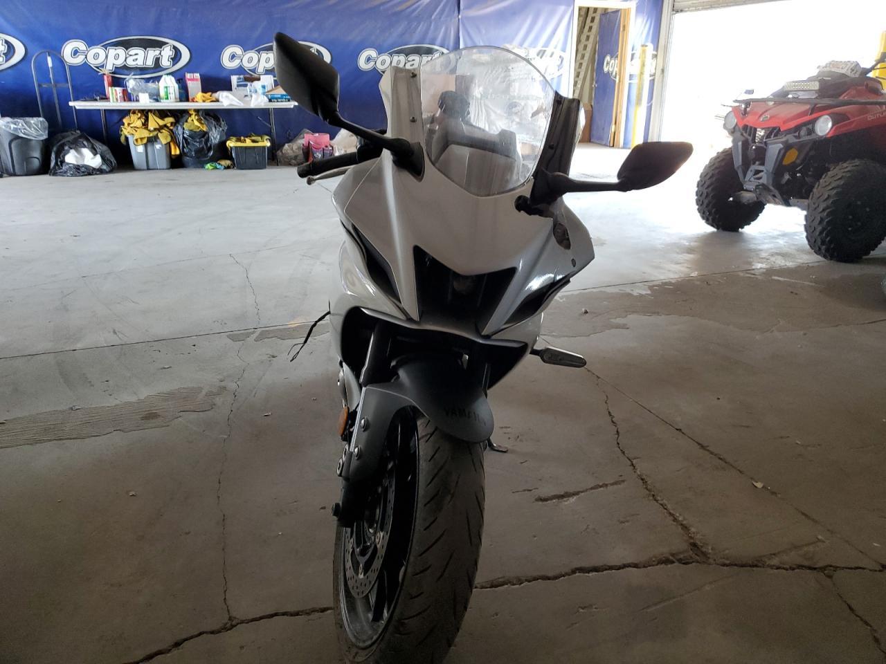 2024 Yamaha Yzfr7 - Фото 2