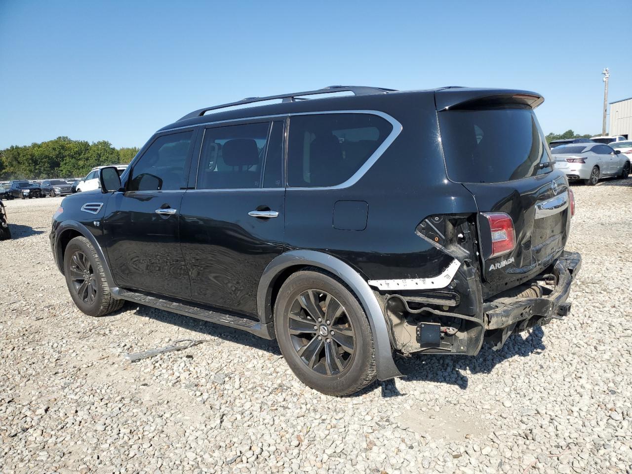 2017 Nissan Armada Platinum - Фото 2