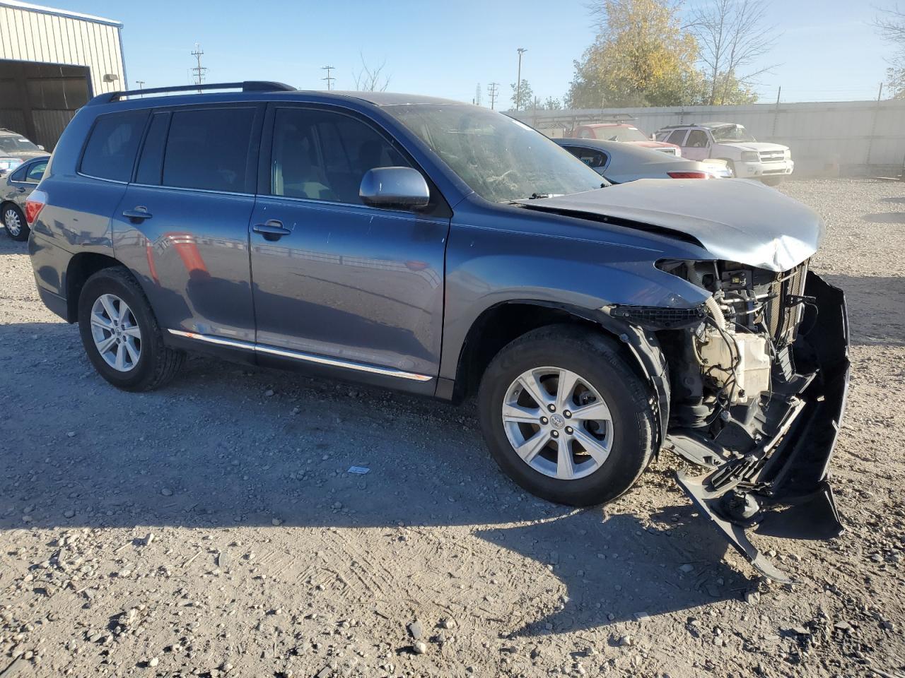2013 Toyota Highlander Base - Image 4