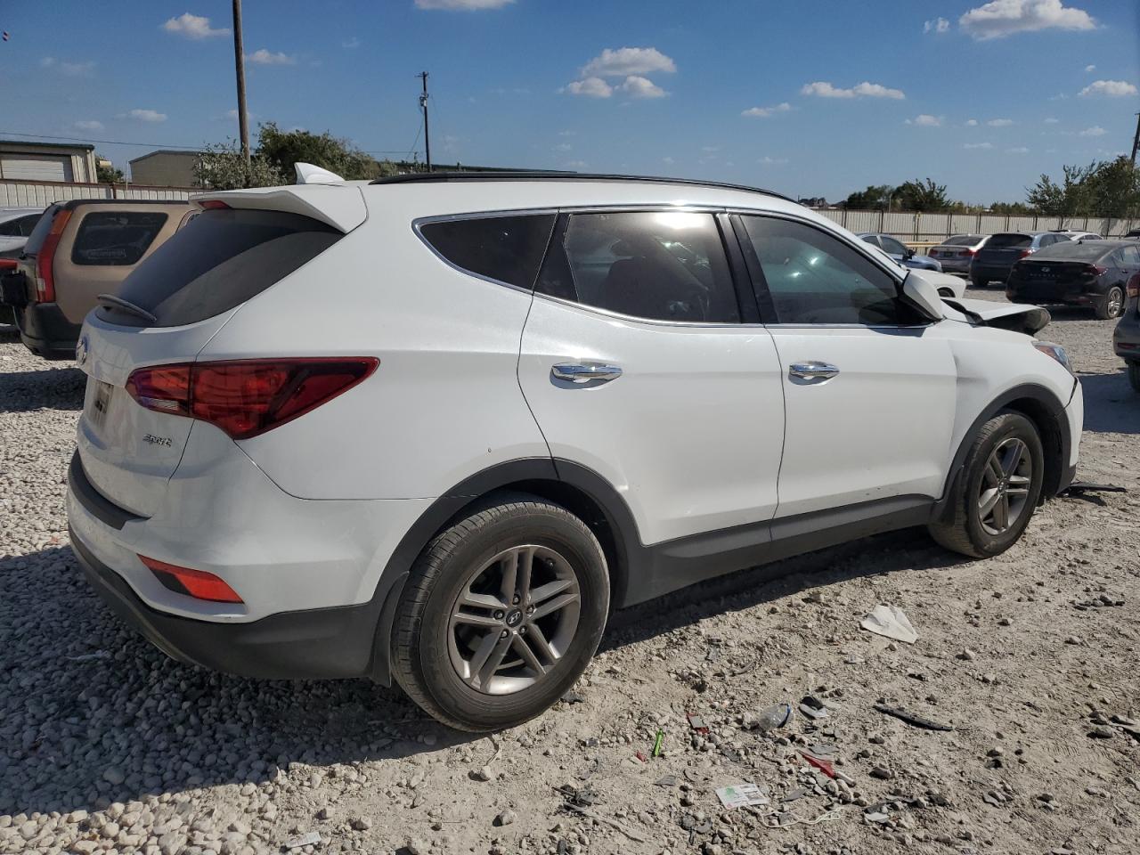 2017 Hyundai Santa Fe Sport - Image 3