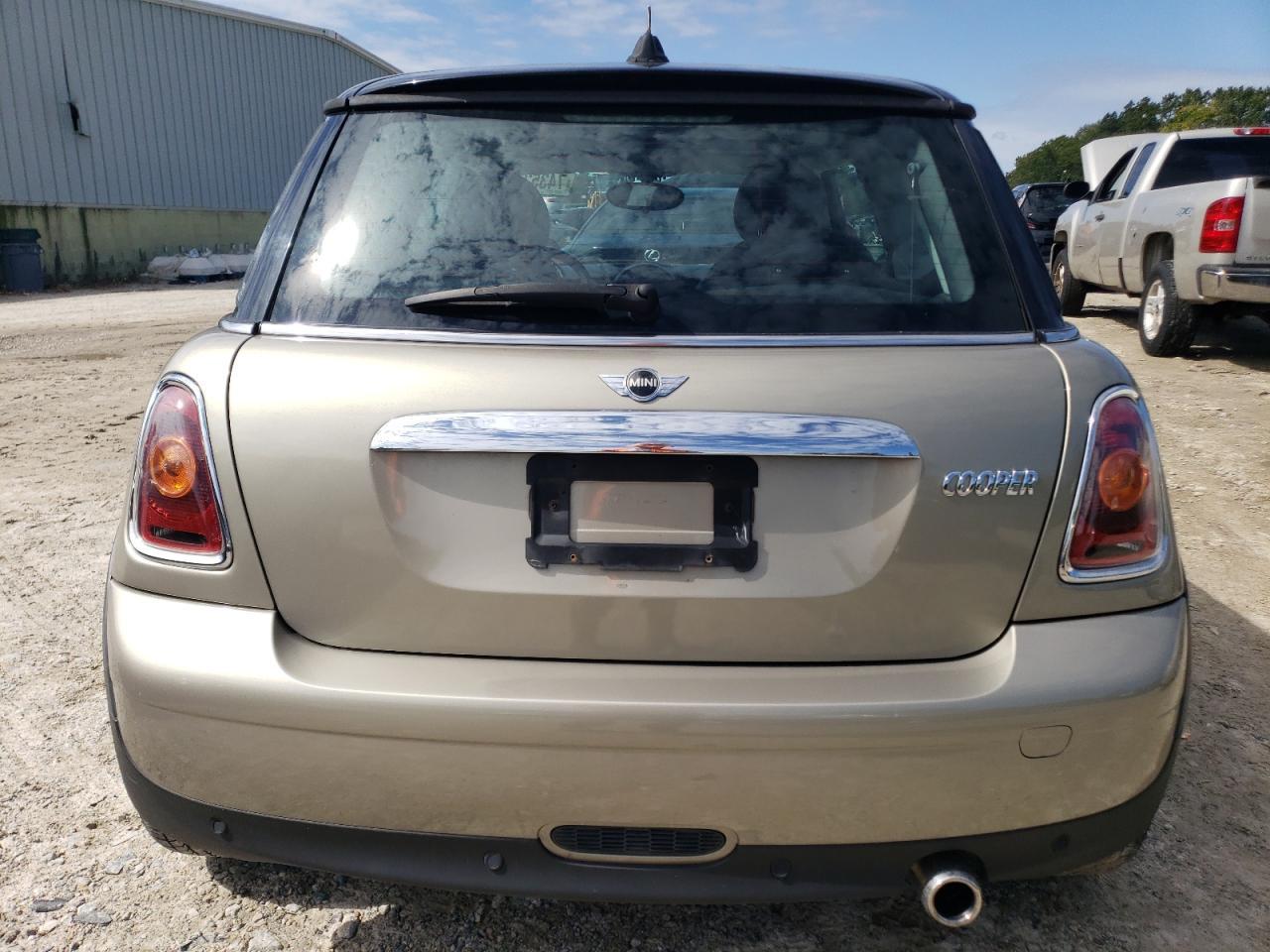 2010 Mini Cooper - Image 6