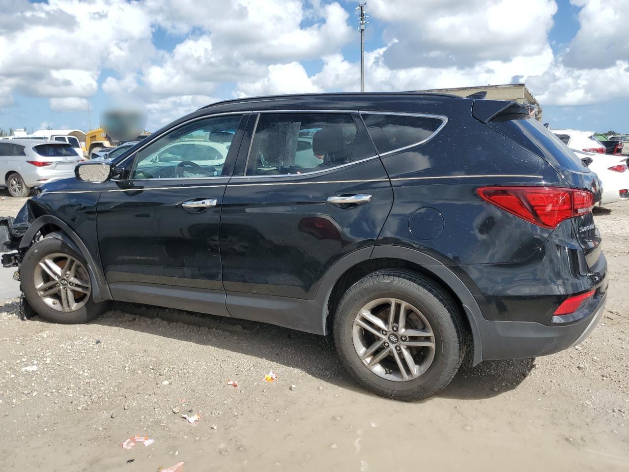 2017 Hyundai Santa Fe Sport - Image 2