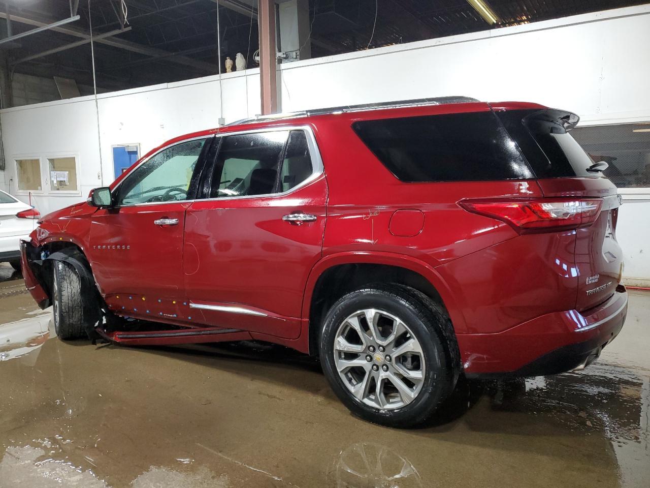 2020 Chevrolet Traverse Premier - Image 2