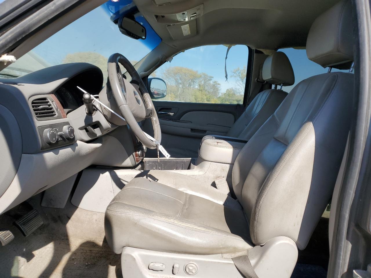 2007 Chevrolet Suburan - Фото 7