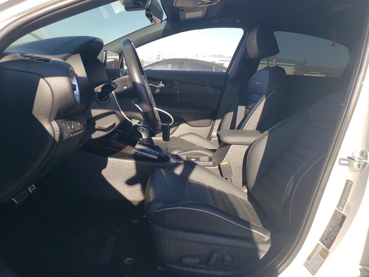 2024 Kia Forte Gt Line - Фото 7