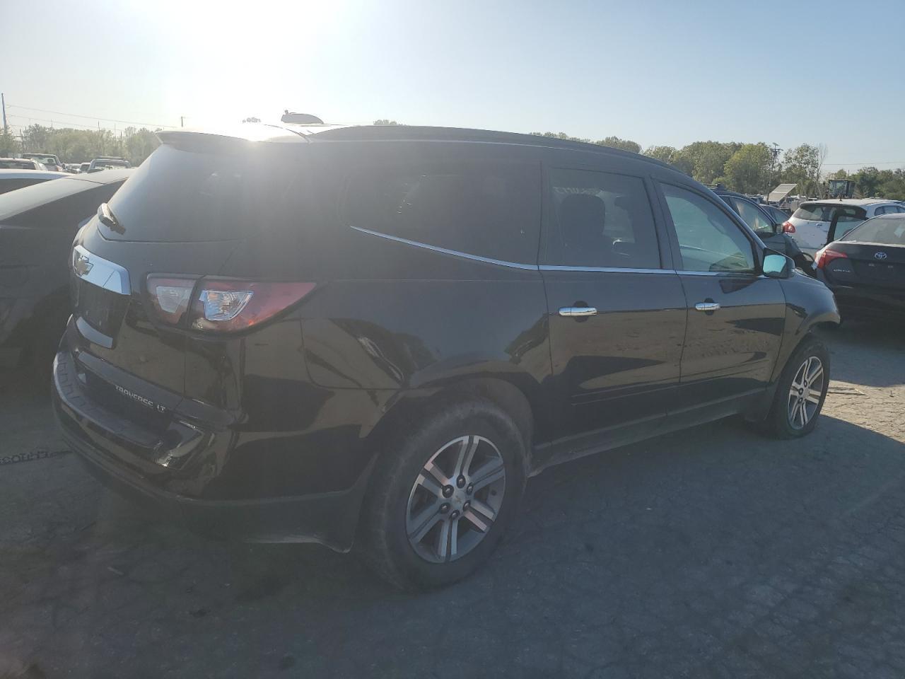 2016 Chevrolet Traverse Lt - Image 3