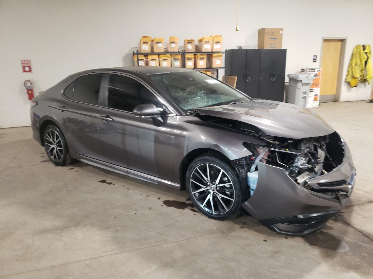2023 Toyota Camry Se Night Shade - Image 4