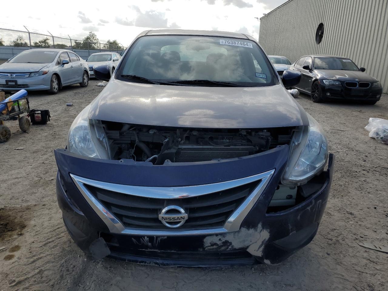 2019 Nissan Versa S - Фото 5