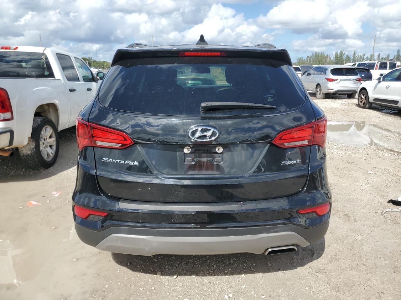 2017 Hyundai Santa Fe Sport - Image 6