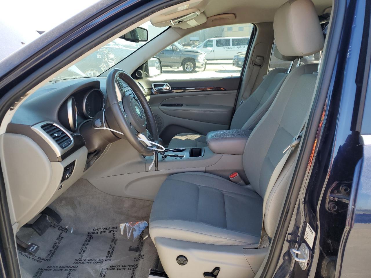 2012 Jeep Grand Cherokee Laredo - Image 7