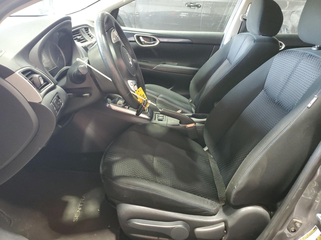 2019 Nissan Sentra S - Фото 7